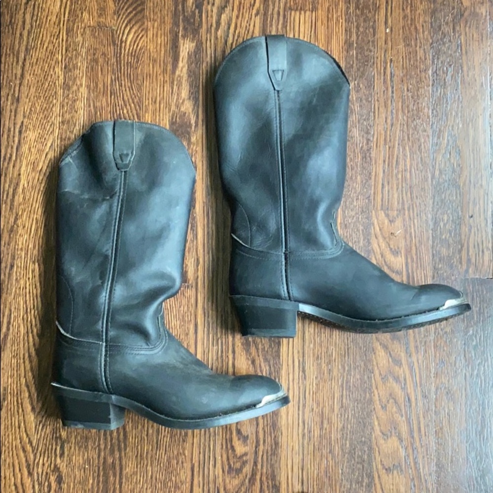New men’s cowboy boots
